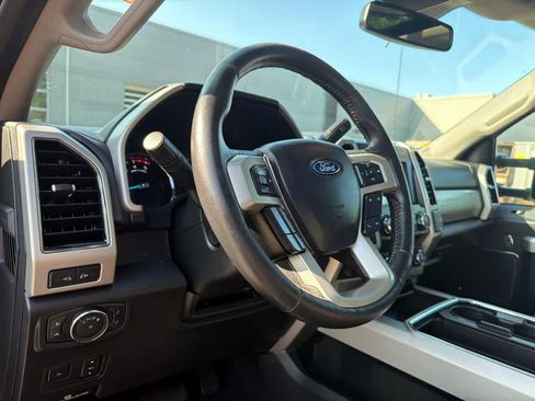 Used 2020 Ford F350 Lariat w/ Lariat Ultimate Package AWD/4WD image 18