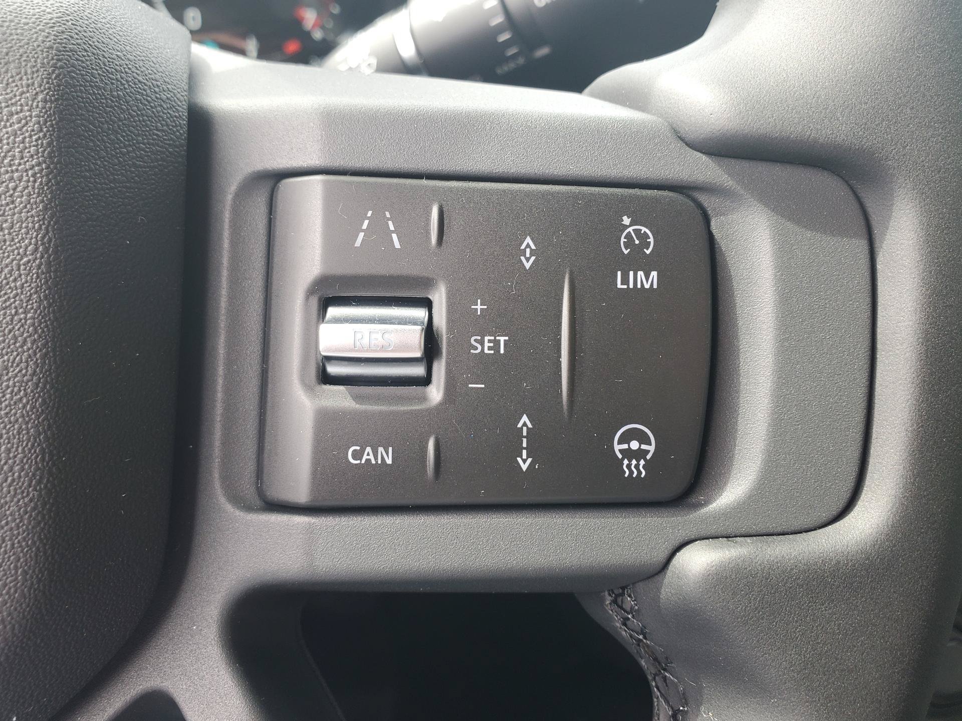 New 2026 Land Rover Defender 110 X-Dynamic SE AWD/4WD image 24