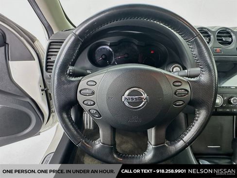 Used 2012 Nissan Altima 2.5 S w/ 2.5S Premium Pkg FWD image 11