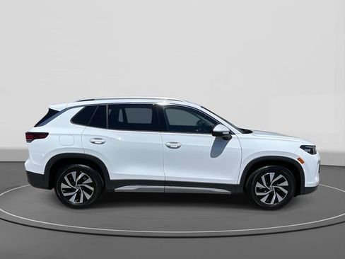 Used 2026 Volkswagen Tiguan S FWD image 3