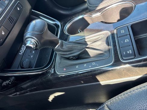 Used 2015 Kia Sorento EX image 16