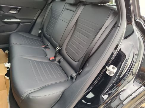 New 2026 Mercedes-Benz GLC 300 GLC 300 image 14