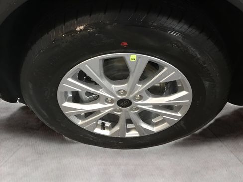 Used 2024 Ford Escape Active w/ Tech Pack #1 AWD/4WD image 12