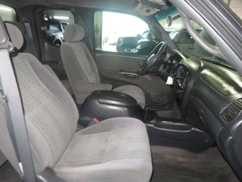 Used 2004 Toyota Tundra SR5 RWD image 32