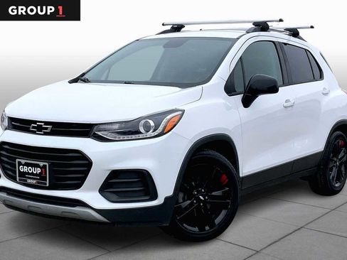 Used 2020 Chevrolet Trax LT w/ Redline Edition image 1