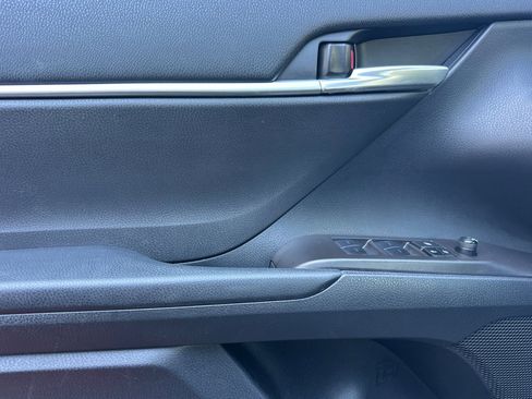 Used 2023 Toyota Camry LE w/ Convenience Package image 12