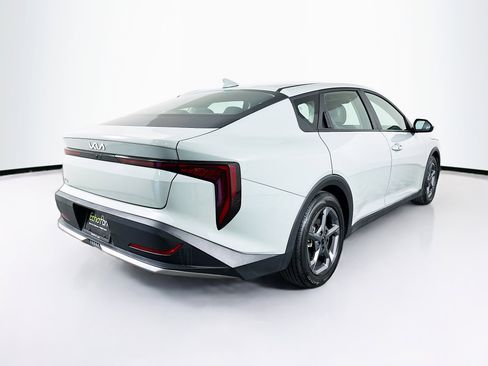 Used 2025 Kia K4 LXS image 9