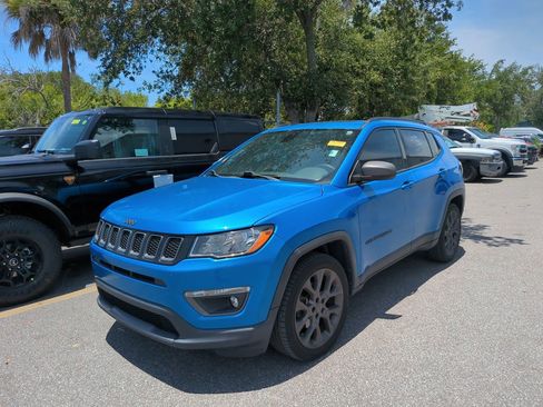 Used 2021 Jeep Compass Latitude w/ Sun and Sound Group FWD image 3