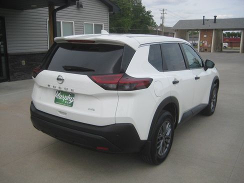 Used 2021 Nissan Rogue S AWD/4WD image 7
