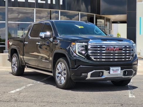 Used 2022 GMC Sierra 1500 Denali w/ Denali Reserve Package AWD/4WD image 2