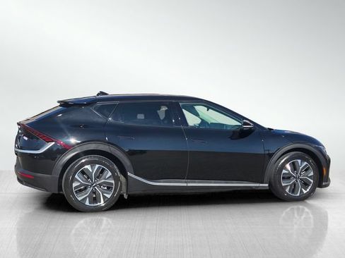 Used 2024 Kia EV6 Light AWD/4WD image 3