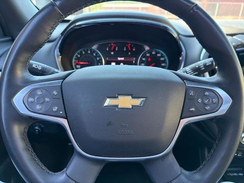 Used 2023 Chevrolet Traverse LT w/ LT Premium Package AWD/4WD image 11