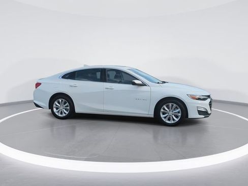 Used 2024 Chevrolet Malibu LT FWD image 9