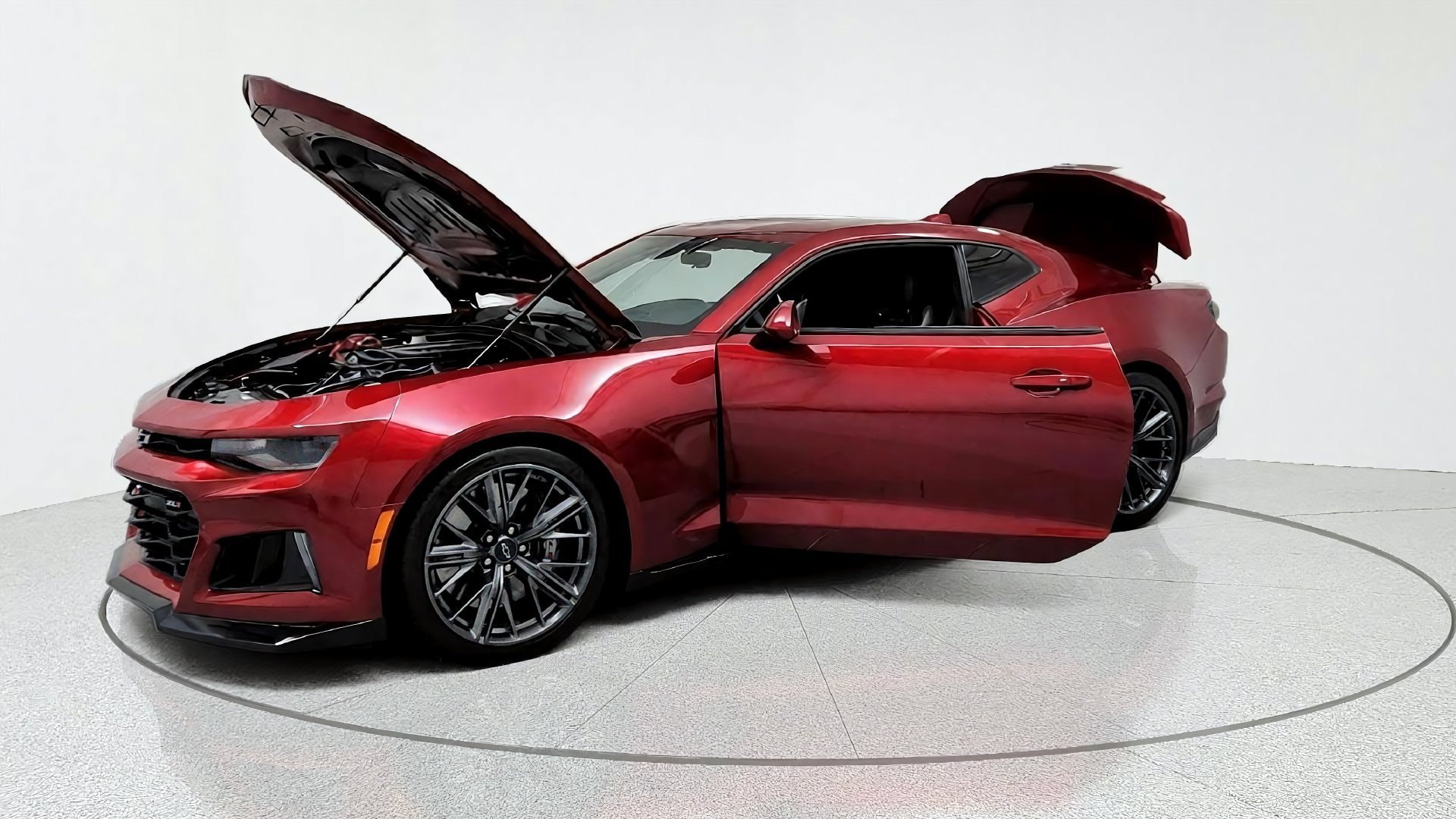 Used 2021 Chevrolet Camaro ZL1 RWD image 9