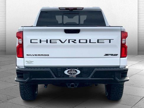 Used 2024 Chevrolet Silverado 1500 ZR2 w/ Technology Package image 3