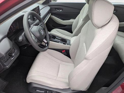 New 2025 Honda Accord SE image 4