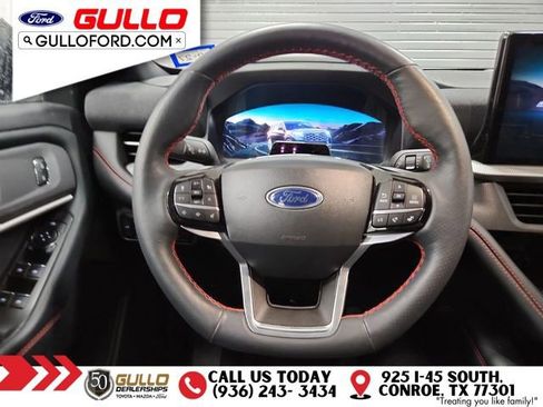 Used 2025 Ford Explorer ST-Line image 12