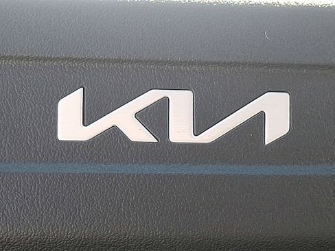 New 2026 Kia Sorento S image 23