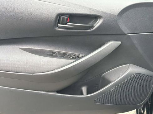 Certified 2025 Toyota Corolla LE FWD image 22