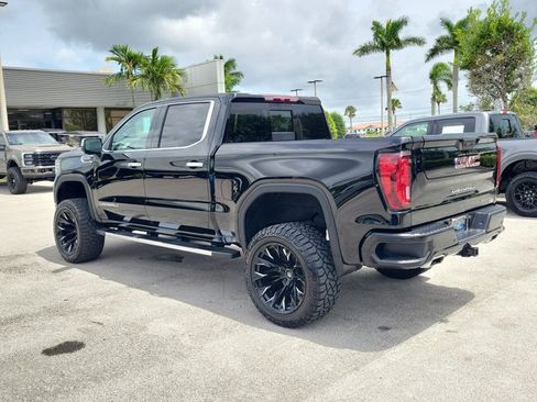 Used 2025 GMC Sierra 1500 Denali AWD/4WD image 9