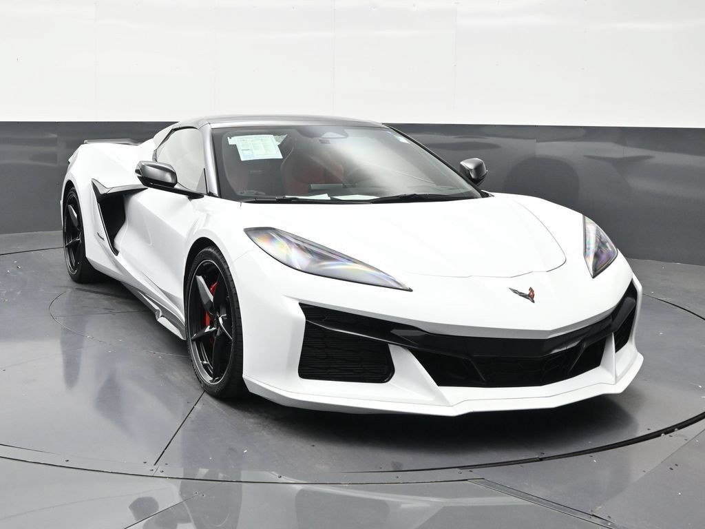 Used 2025 Chevrolet Corvette E-Ray AWD/4WD image 7