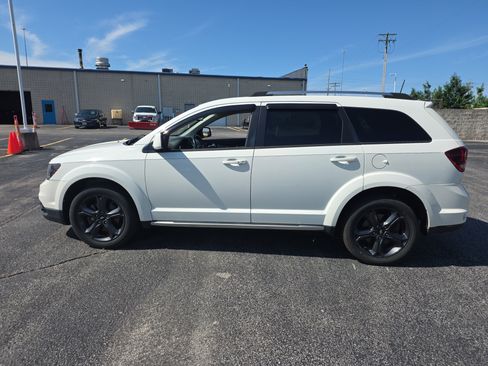 Used 2019 Dodge Journey Crossroad FWD image 6