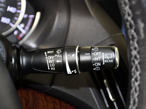 Used 2020 Acura MDX SH-AWD image 24