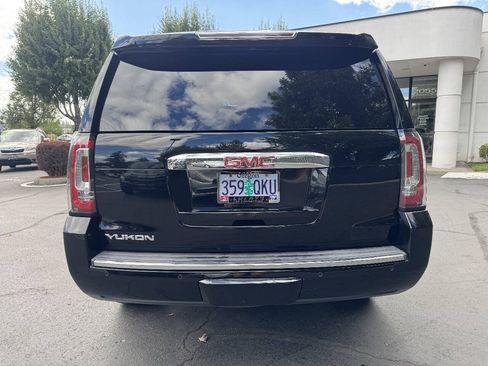 Used 2017 GMC Yukon Denali w/ Open Road Package AWD/4WD image 4