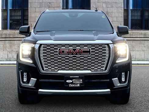 Used 2023 GMC Yukon Denali image 3