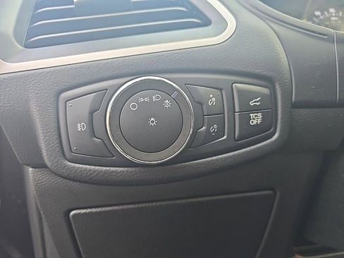 Used 2022 Ford Edge SEL w/ Convenience Package image 12