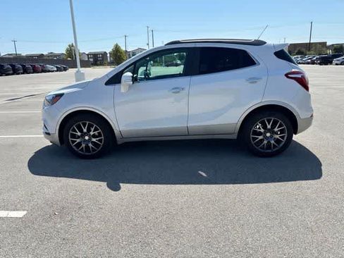 Used 2019 Buick Encore Sport Touring FWD image 2