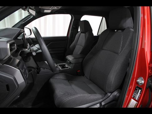 Used 2025 Toyota 4Runner SR5 image 5