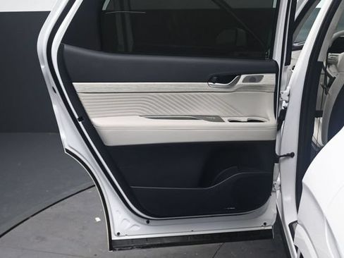 Used 2025 Hyundai Palisade Calligraphy AWD/4WD image 16