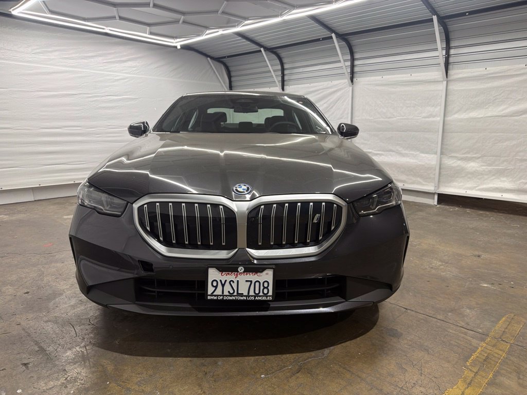 Used 2026 BMW i5 eDrive40 w/ Convenience Package RWD image 14