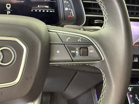 Used 2023 Audi Q8 Premium Plus image 26