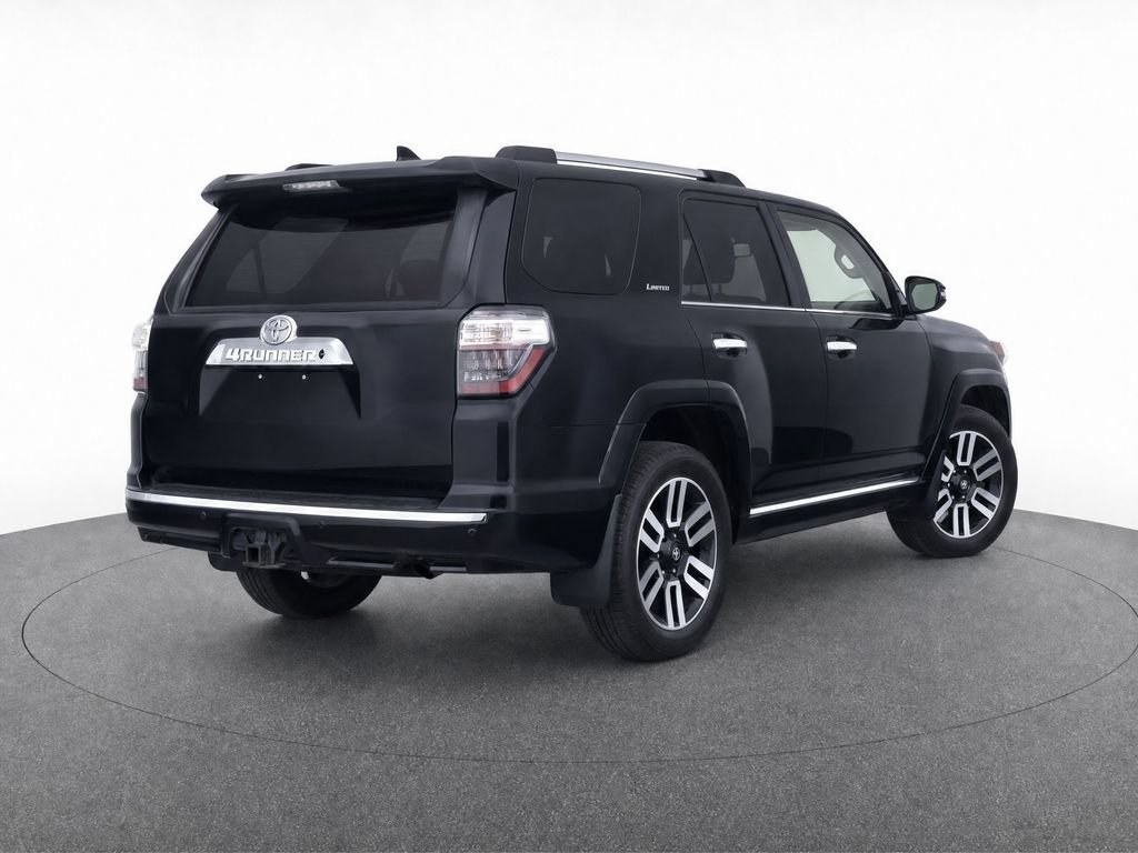 Used 2018 Toyota 4Runner Limited AWD/4WD image 4