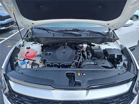 Certified 2023 Kia Sportage EX image 10