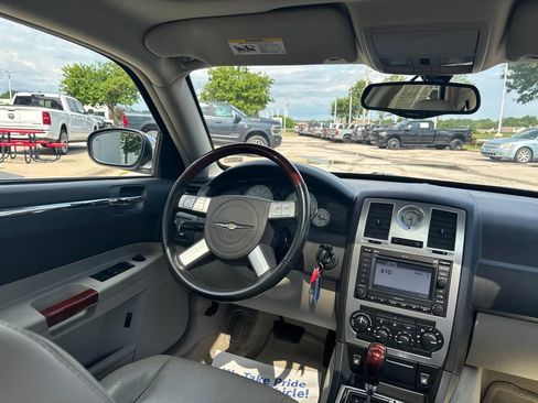 Used 2005 Chrysler 300 C w/ Sound Group II RWD image 44