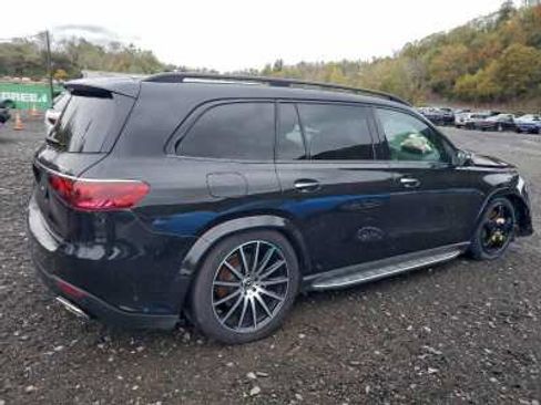 Used 2024 Mercedes-Benz GLS 580 4MATIC image 5