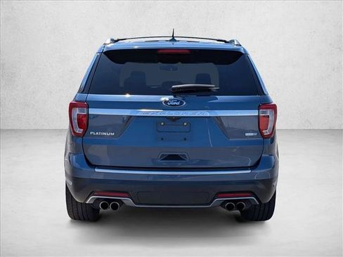 Used 2018 Ford Explorer Platinum AWD/4WD image 6