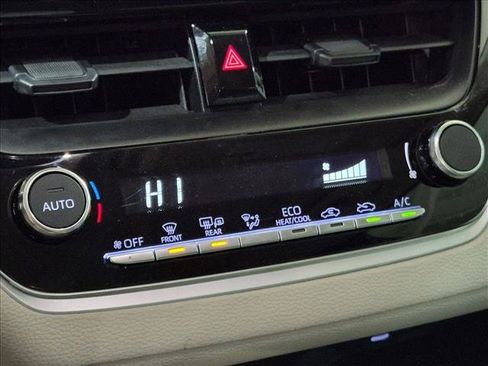Used 2026 Toyota Corolla LE FWD image 20