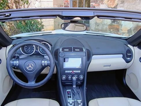 Used 2005 Mercedes-Benz SLK 350 image 40
