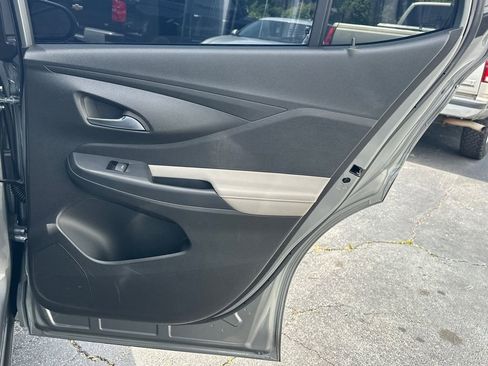 Used 2025 Buick Envista Avenir FWD image 17