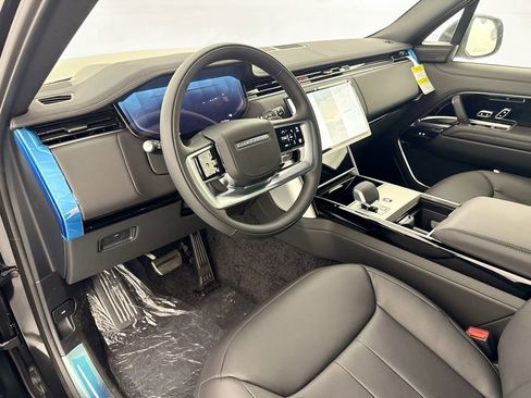 New 2026 Land Rover Range Rover Long Wheelbase SE AWD/4WD image 9