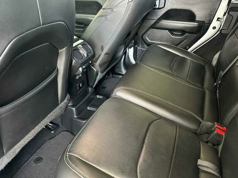 Certified 2023 Jeep Wrangler Unlimited Sahara AWD/4WD image 9