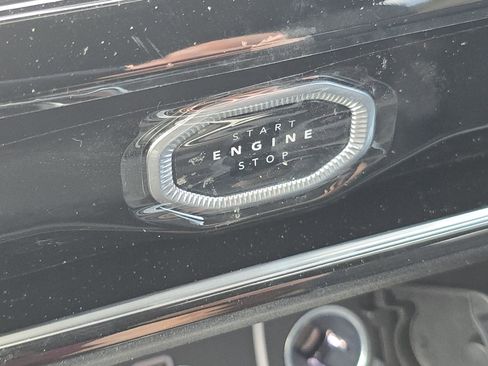 New 2026 Jeep Grand Cherokee L Limited AWD/4WD image 10