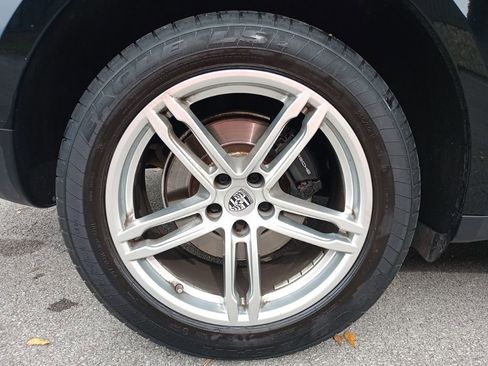 Used 2021 Porsche Macan image 10