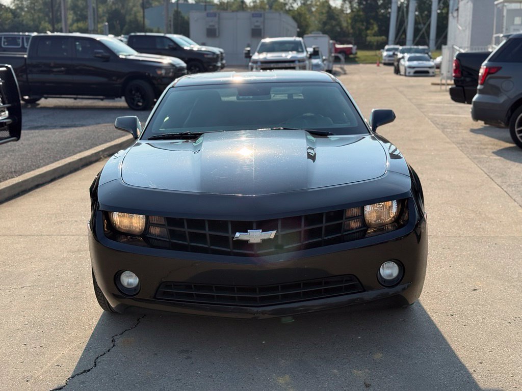 Used 2010 Chevrolet Camaro LT RWD image 3