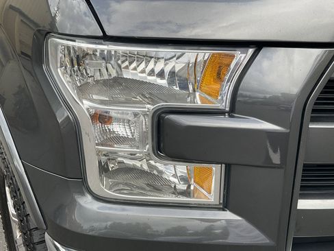 Used 2015 Ford F150 Lariat w/ Max Trailer Tow Package image 9