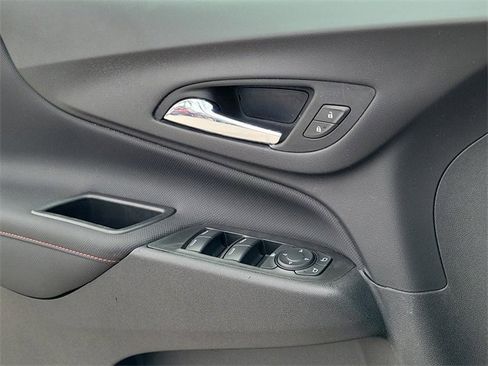 Certified 2023 Chevrolet Equinox RS w/ RS Leather Package image 18